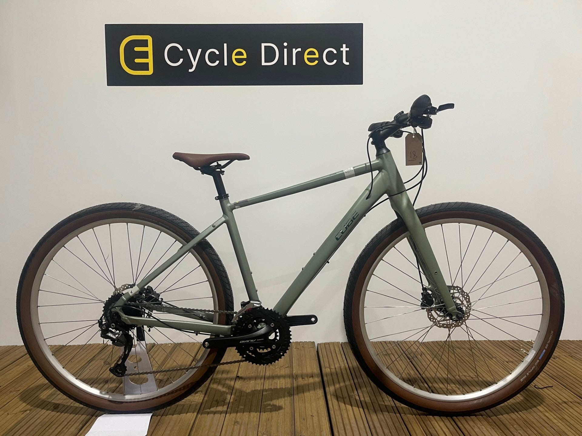 2022 Cube Hyde Hybrid Bike Green Small