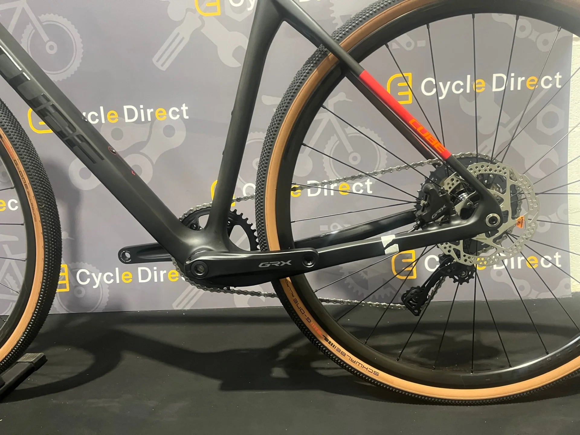 2022 Cube Nuroad c:62 Pro Carbon/Red Large