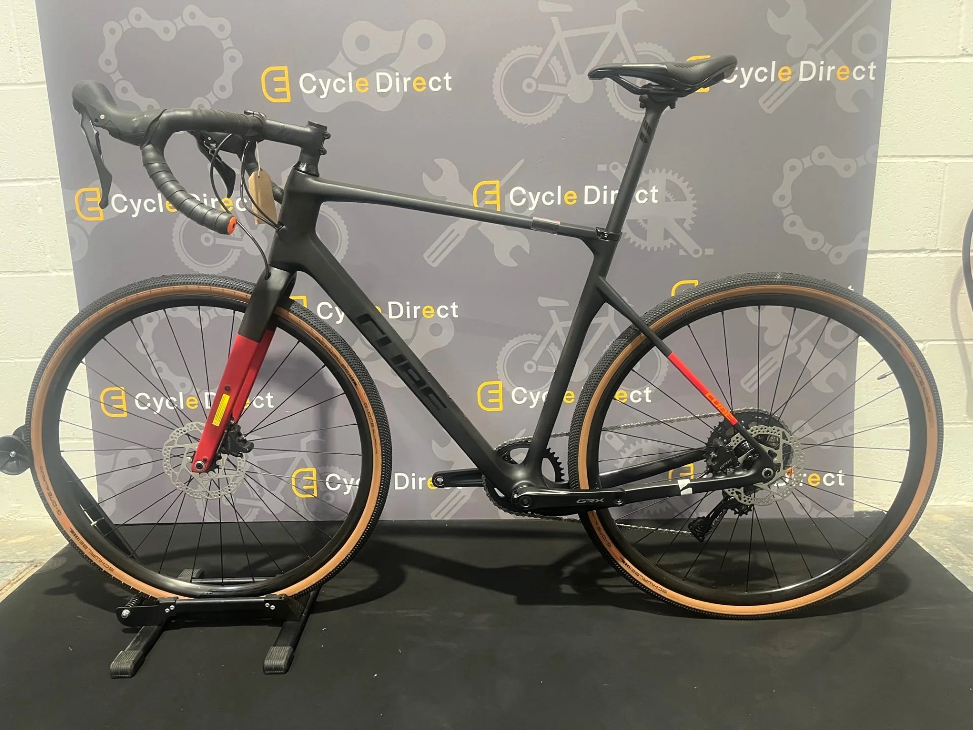 2022 Cube Nuroad c:62 Pro Carbon/Red Large
