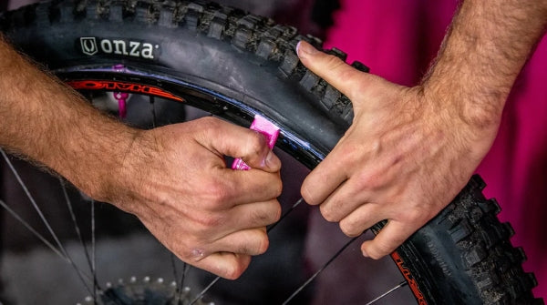 How to change a tyre or fix a puncture