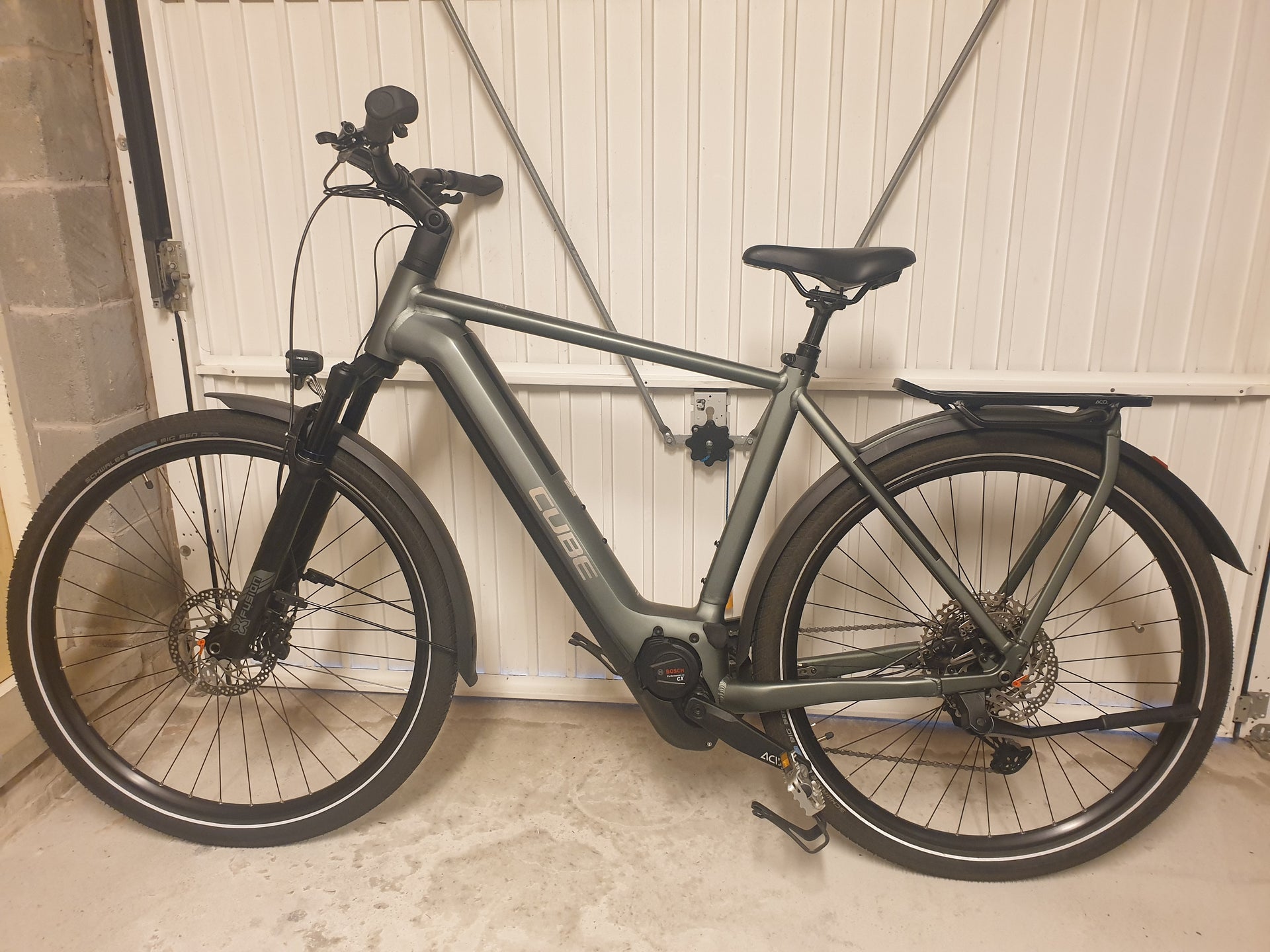Pre-Owned 2023 Cube Kathmandu Hybrid Pro 750 Electric Bike in Flash Grey Large 58cm Frame