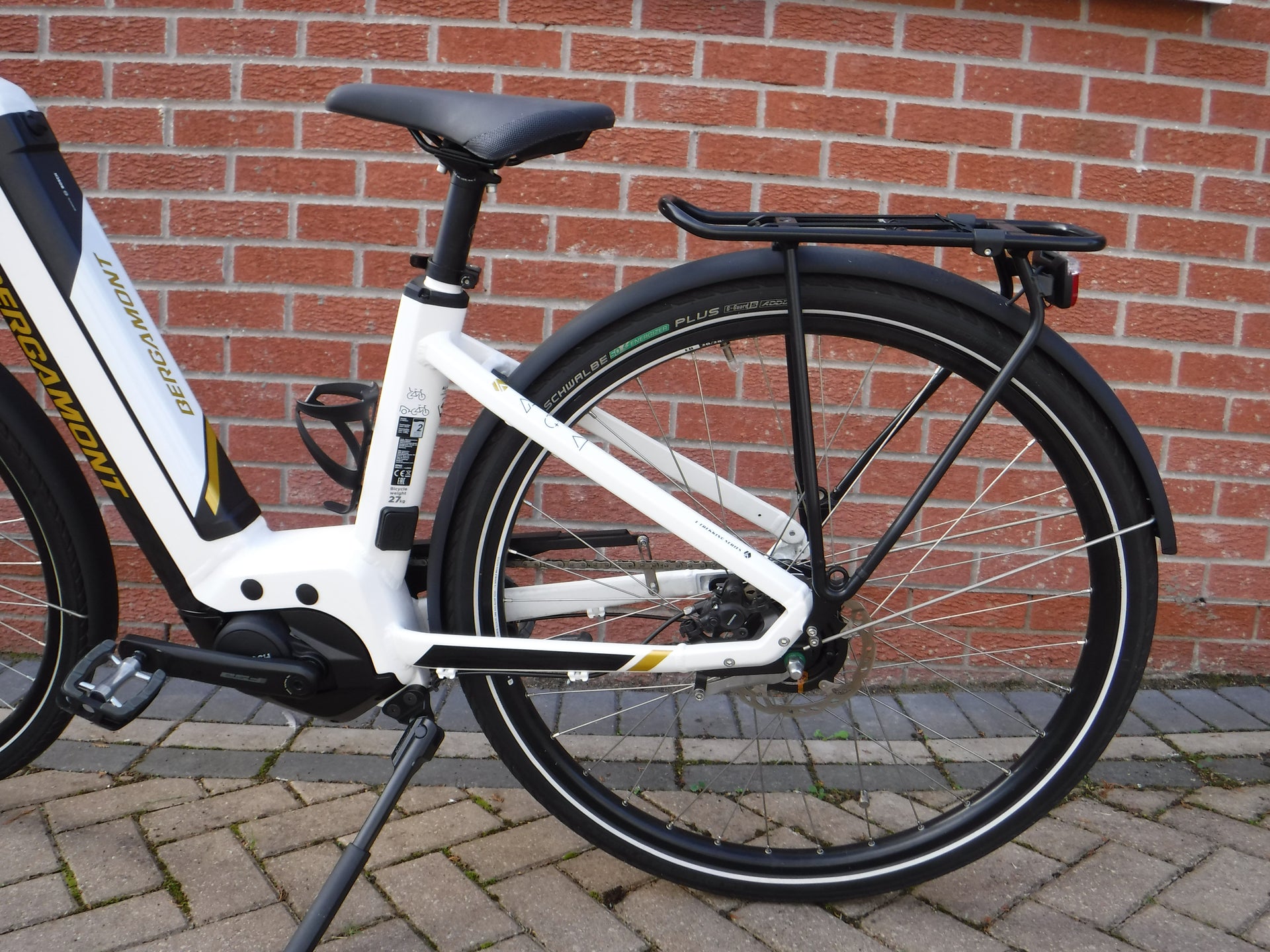 Pre-Owned 2022 Bergamont E-Horizon N8 EE 500 Wave Electric Bike In White Small Frame