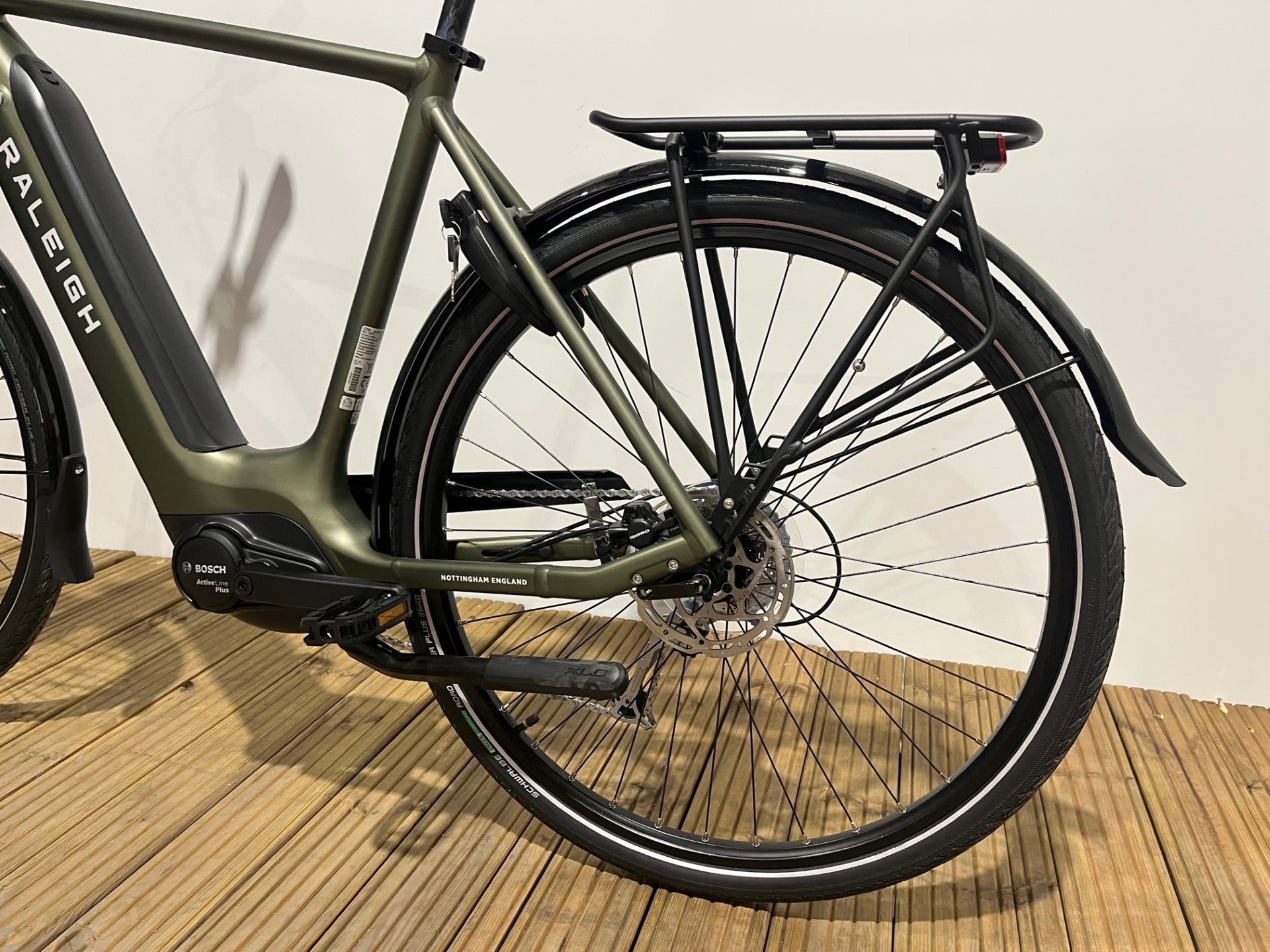 Raleigh Motus Grand Tour Crossbar Electric Bike With Derailleur Gears in Large