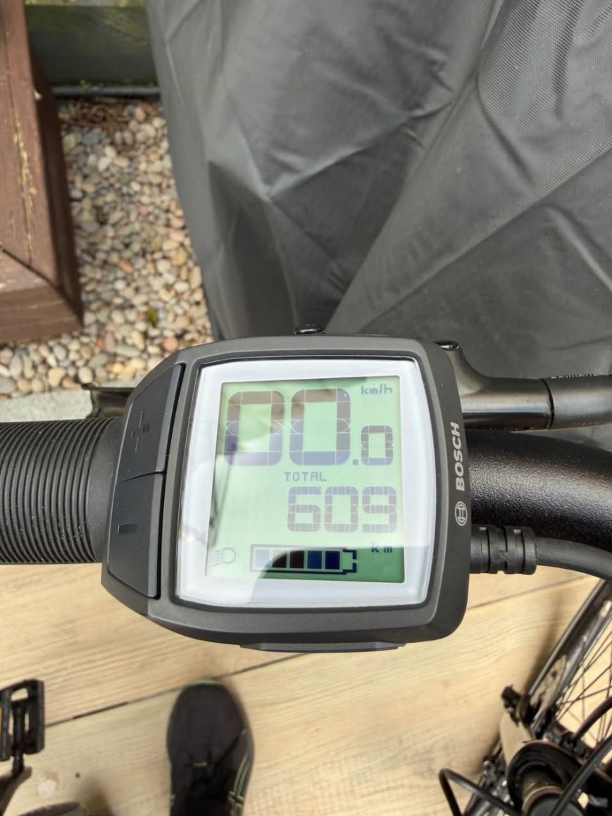 Pre-Owned 2023 Trek Verve+ 1 400Wh Crossbar Electric Bike In Solid Charcoal Medium Frame