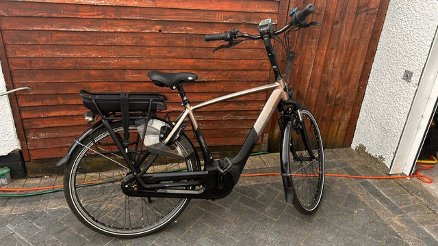 Pre-Owned 2020 Gazelle Orange C7+ HMB High 500Wh Electric Bike With Hub Gears In Black & Sienna 54cm Frame