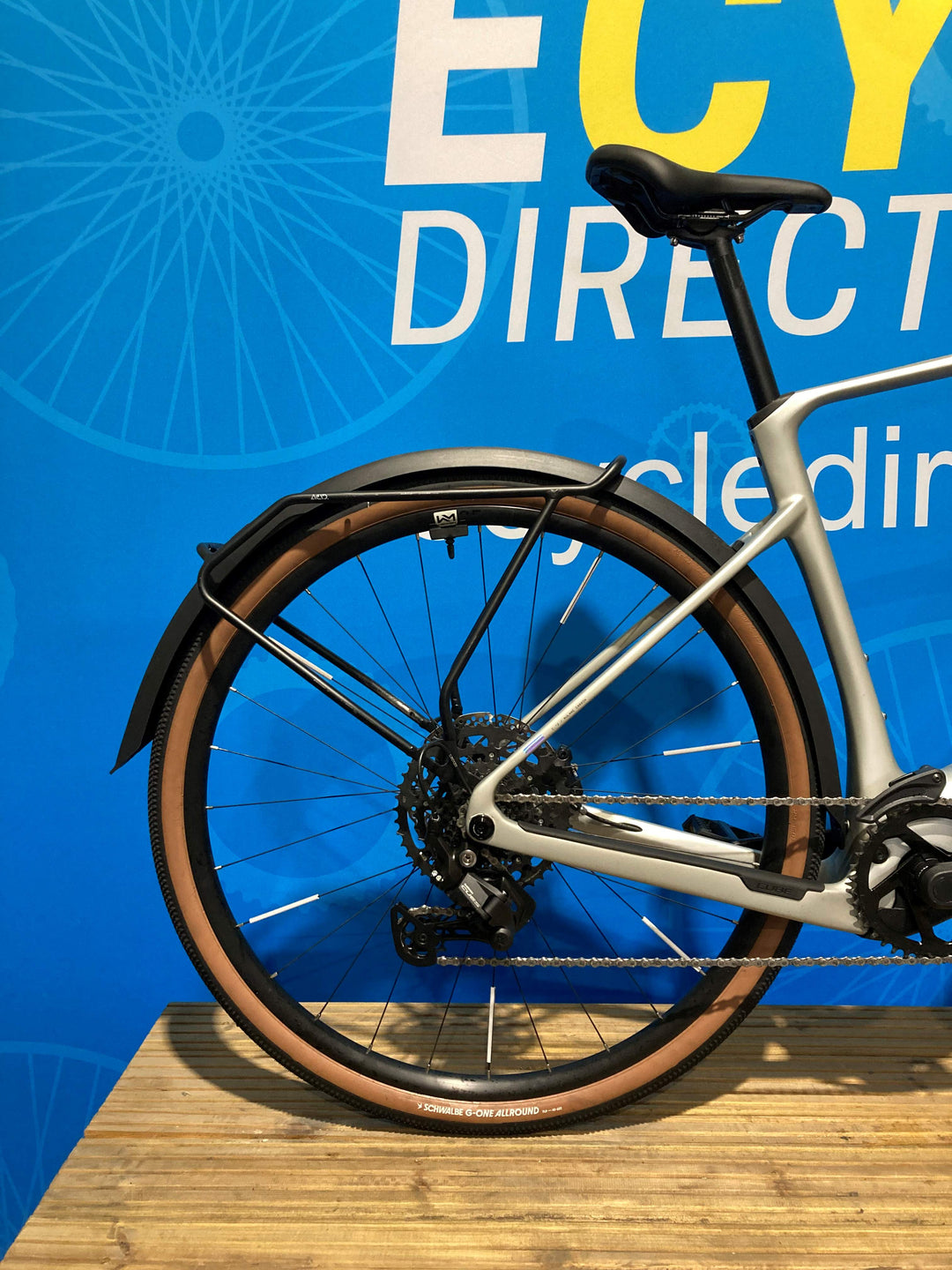Pre-Owned 2026 Cube Nulane Hybrid C:62 Race 400X Electric Road / Gravel Bike In Sleek Grey & Prism Large Frame