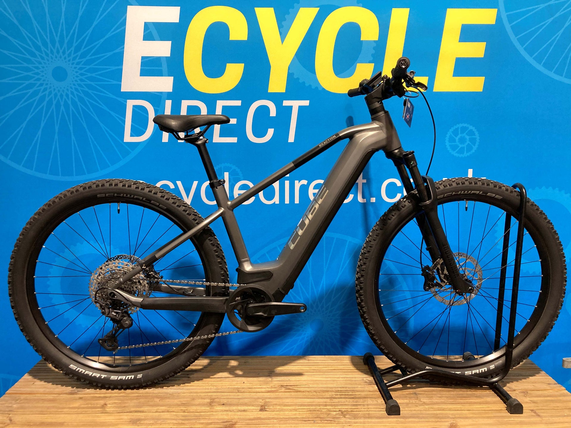 Pre-Owned 2024 Cube Reaction Hybrid Race 750 Electric Hardtail Mountain Bike In Grey Large Frame