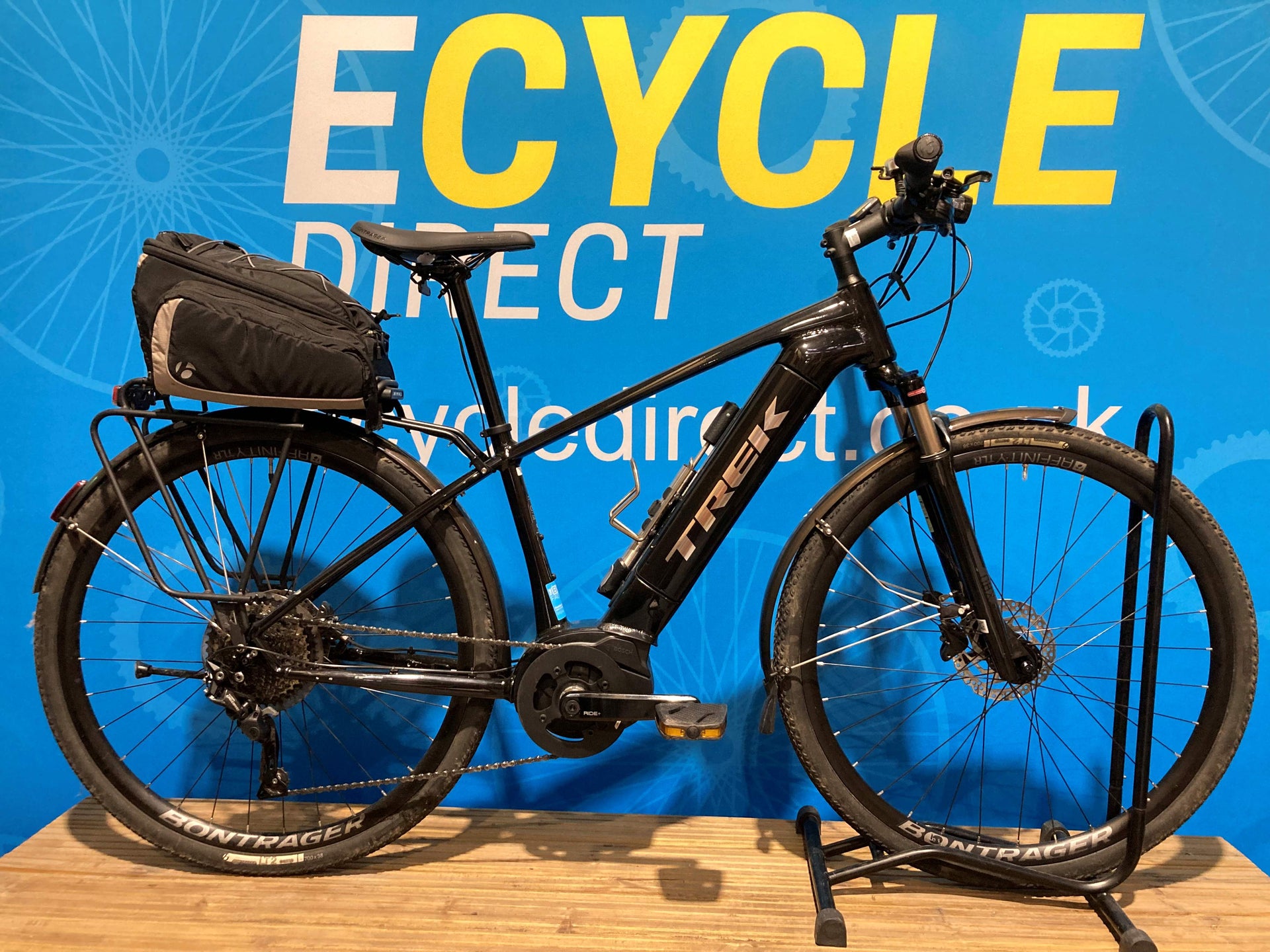 Trek Dual Sport+ Electric Hardtail Mountain Bike In Trek Black Medium Very Low Mileage (was £2200)
