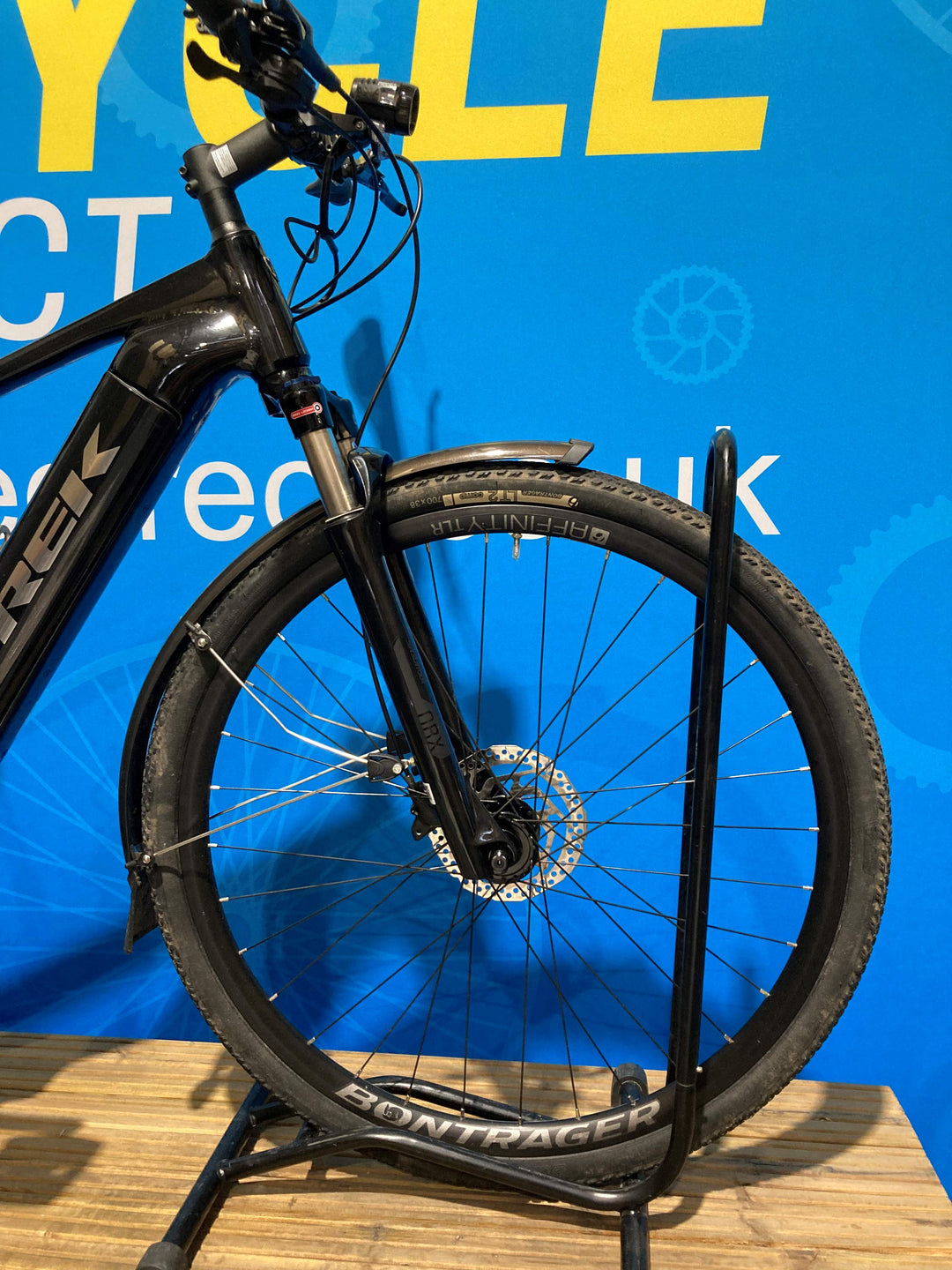Trek Dual Sport+ Electric Hardtail Mountain Bike In Trek Black Medium Very Low Mileage (was £2200)