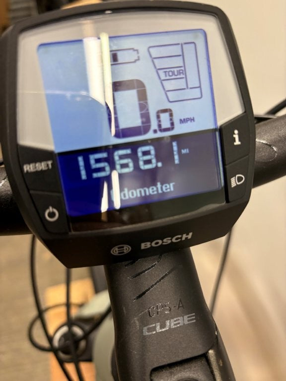 Pre-Owned 2021 Cube Kathmandu Hybrid Pro 625 Electric Bike In Lunar Grey Medium 54cm Frame