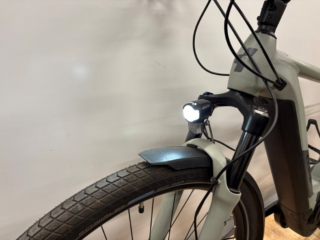 Pre-Owned 2021 Cube Kathmandu Hybrid Pro 625 Electric Bike In Lunar Grey Medium 54cm Frame