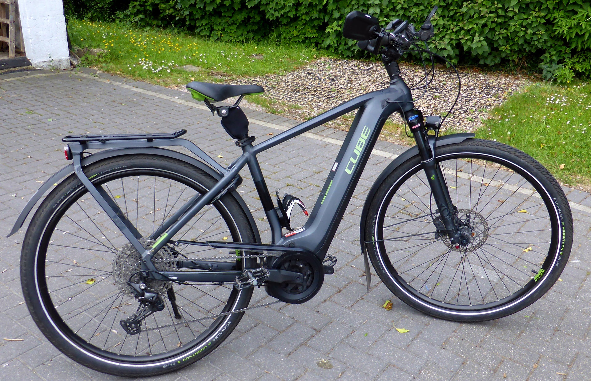 Pre-Owned 2021 Cube Touring Hybrid Exc 500 Electric Bike In Iridium & Green Crossbar Small 50cm Frame