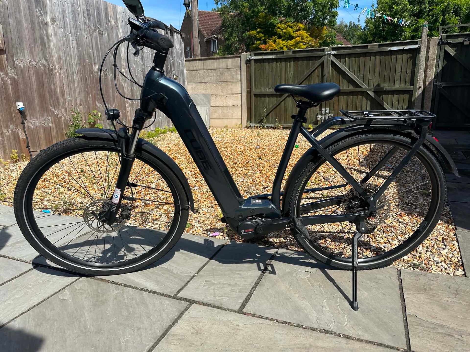 Pre-Owned 2022 Cube Touring Hybrid Pro 625 Electric Bike in Metallic Grey Medium 54cm Frame